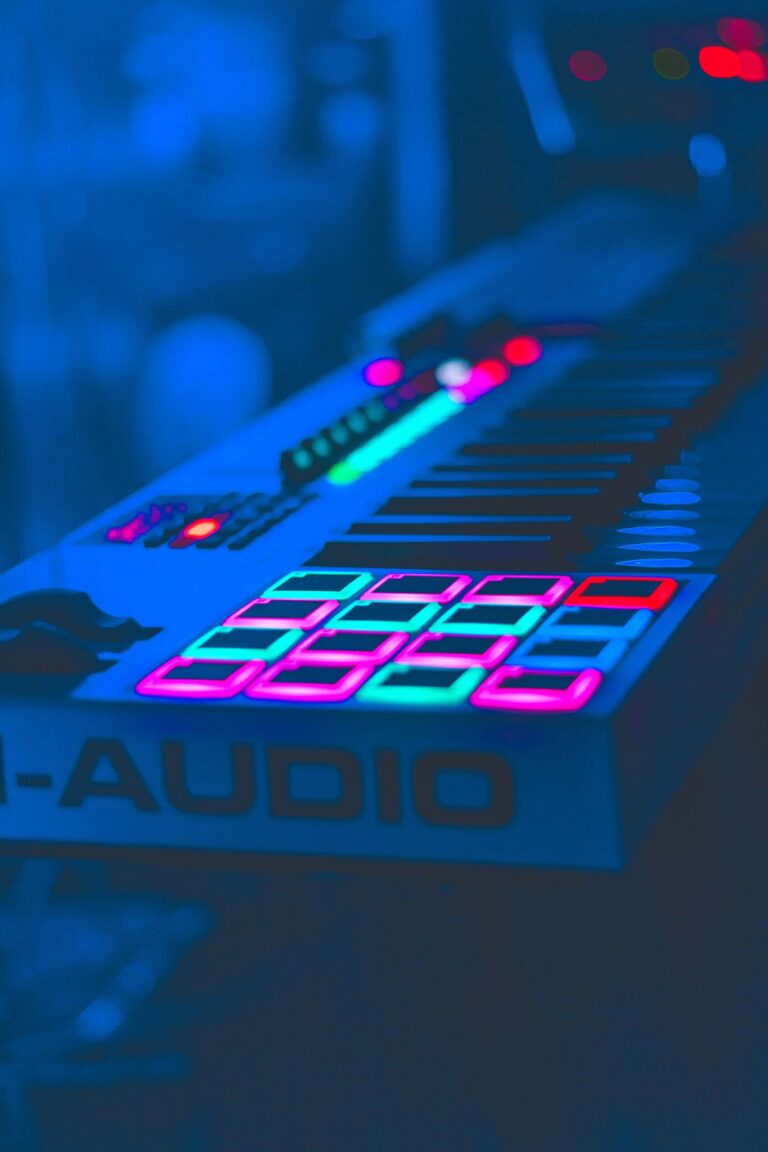 Bonobo: The Spaces Between